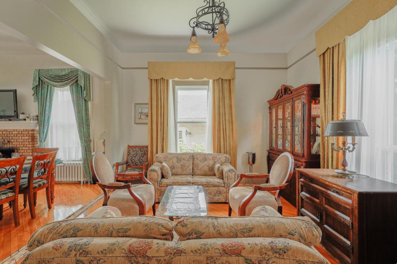 Bed and Breakfast Chez L'Doc Saint-Prosper Экстерьер фото
