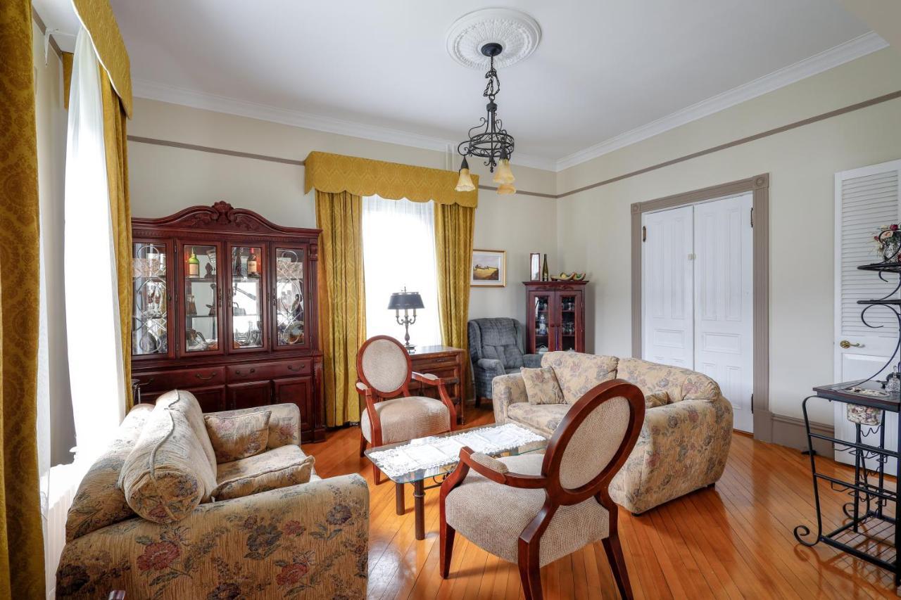 Bed and Breakfast Chez L'Doc Saint-Prosper Экстерьер фото